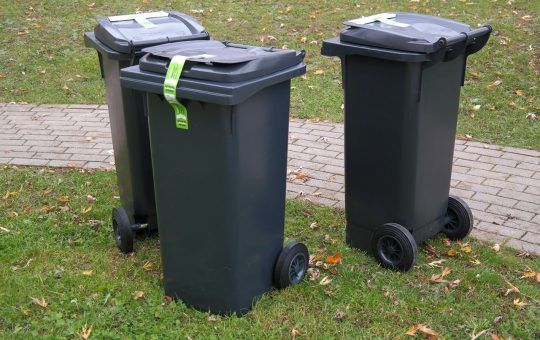 Niezbędnik każdego miasta - kosze do porządkowania odpadów